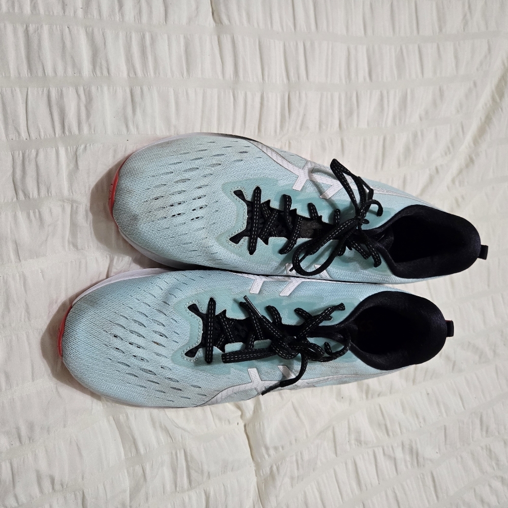 Asics Novablast 12 Men size 12